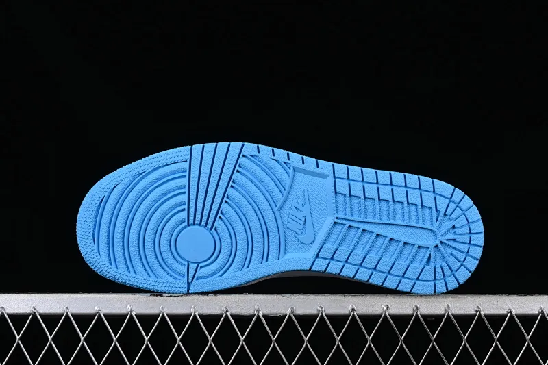All categories Air Jordan Jordan series basketball shoes Air Jordan 1 Low G version pure original Air Jordan 1 Low OG "UNC" AJ1 Joe 1 blue and white low-top basketball shoes CZ0790-104